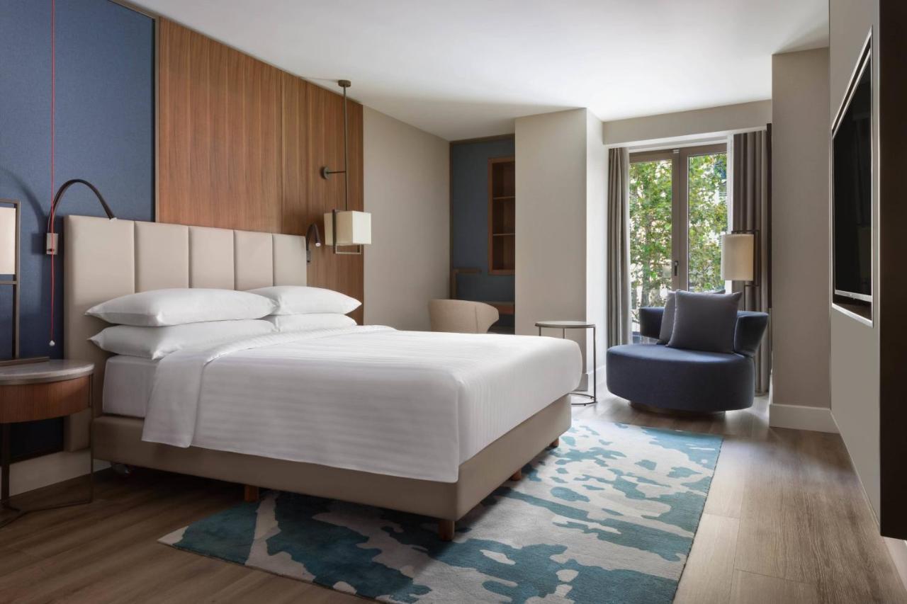 伊兹密尔万豪酒店 外观 照片 A guest room at the hotel